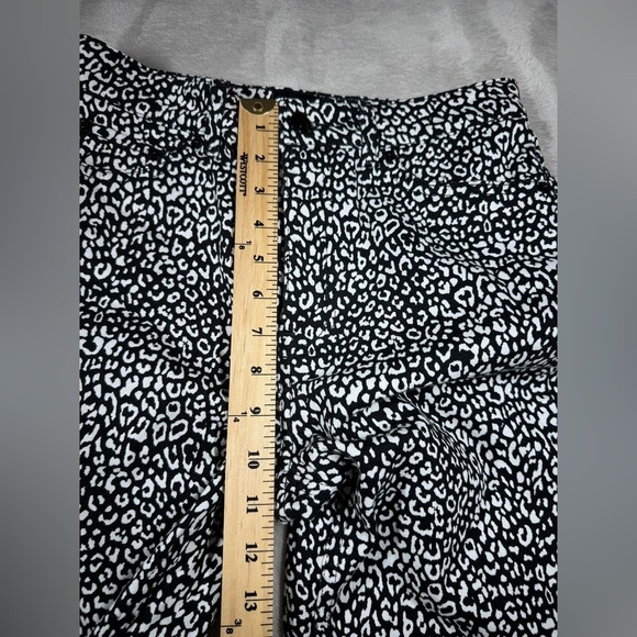 NWT The Kooples Leopard Cheetah Print Button Fly Black White Denim Jeans Size 28 - Picture 7 of 16